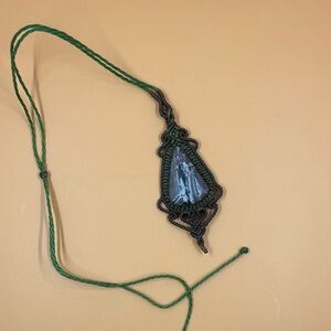 Elegant Green Pendant Necklace